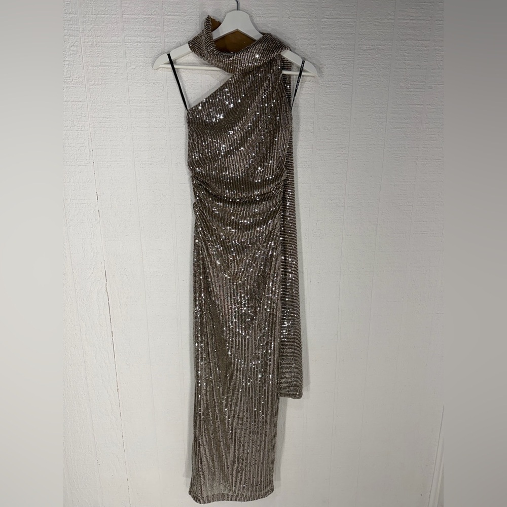 NWT Lavish Alice ALANNI Stretch Sequin Scarf evening gown Silver brown size 2 - Picture 2 of 16